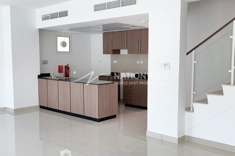 3 bedrooms Villa in Al Samha, UAE No. 4023 6