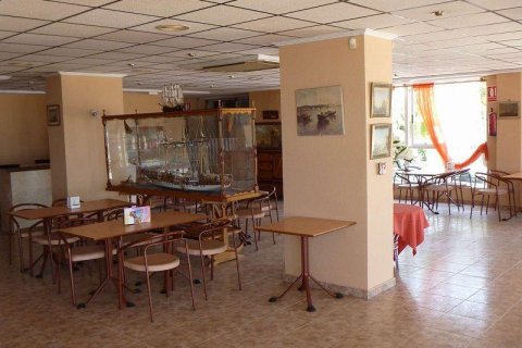 400m² Commercial property en Torrevieja, Spain No. 27683 15