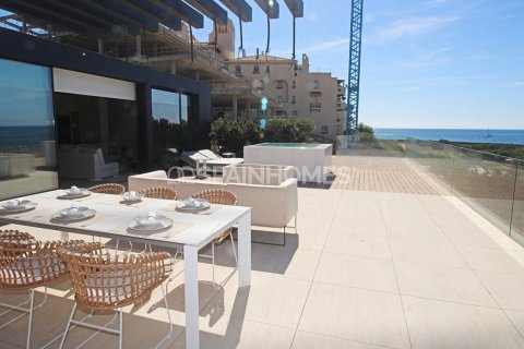 2 chambres Appartement à Estepona, Spain No. 27311 6