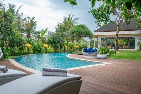 5 dormitorios Villa en Canggu, Indonesia No. 23314 2