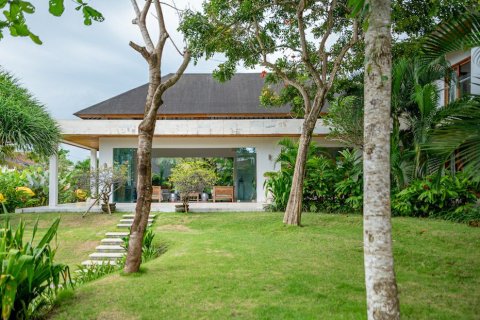 5 bedrooms Villa in Canggu, Indonesia No. 23314 12