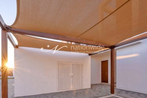 2 bedrooms Townhouse in Al Ghadeer, UAE No. 3753 2