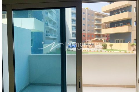 3 dormitorios Apartment en Al Reef, UAE No. 3755 17