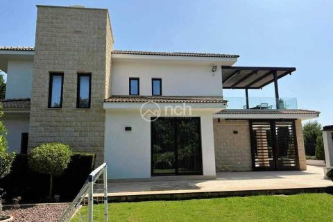 4 bedrooms Villa in Kouklia, Cyprus No. 44474 2