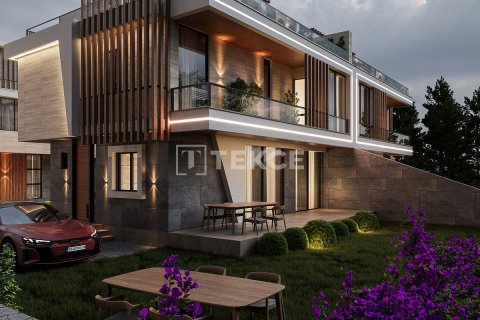 4+1 Villa en Mezitli, Turkey No. 20875 7