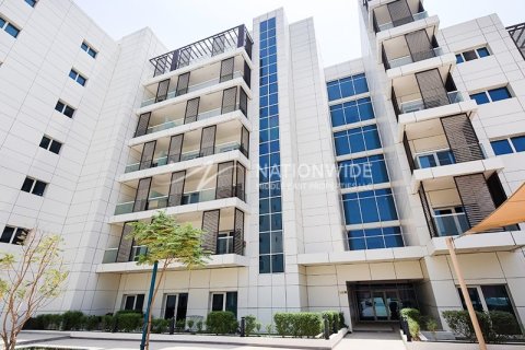 1 bedroom Apartment in Masdar City, UAE No. 3456 1