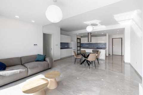 2 dormitorios Apartment en Limassol, Cyprus No. 74170 8