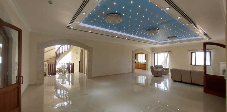 8 bedrooms Villa in Apesia, Cyprus No. 63550