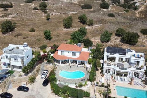 4 bedrooms Villa in Pegeia, Cyprus No. 63547 4