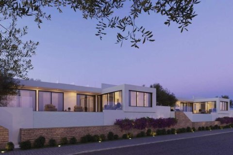 4 bedrooms House in Kissonerga, Cyprus No. 37368 1