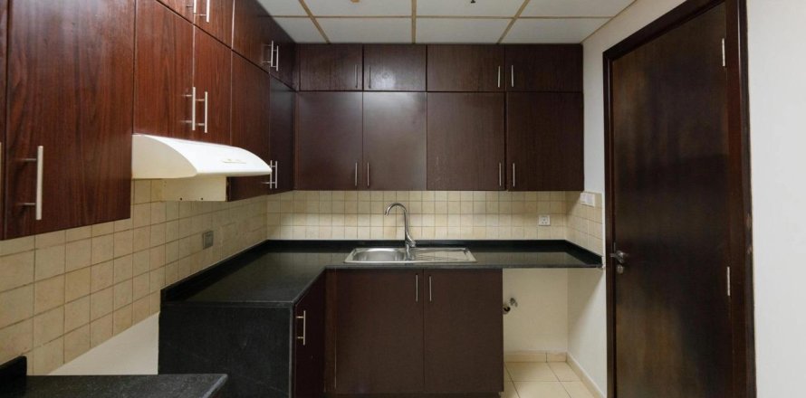 2 bedrooms Apartment in Dubai, UAE No. 8025