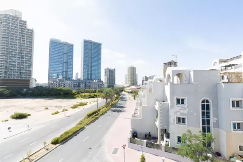 2 bedrooms Apartment in Dubai, UAE No. 8025 8