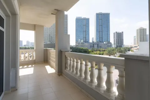 2 bedrooms Apartment in Dubai, UAE No. 8025 11