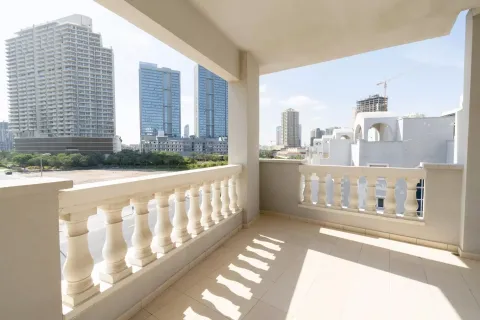 2 bedrooms Apartment in Dubai, UAE No. 8025 10