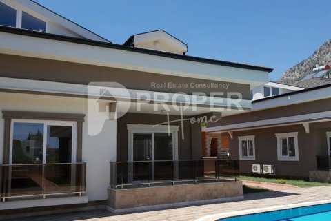 4 rooms Appartement à Kemer, Turkey No. 13342 1