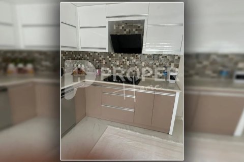 Квартира с 4 комнатами в Кемер, Турция №13342 11