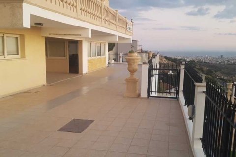 7 bedrooms Villa in Limassol, Cyprus No. 69254 13