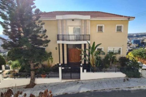 7 bedrooms Villa in Limassol, Cyprus No. 69254 1