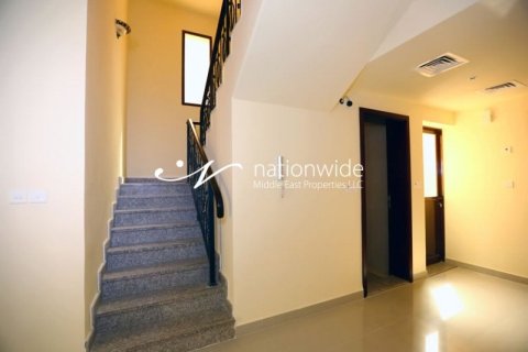 2 bedrooms Villa in Hydra Village, UAE No. 3289 2