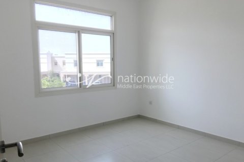 2 bedrooms Townhouse in Al Ghadeer, UAE No. 3294 10