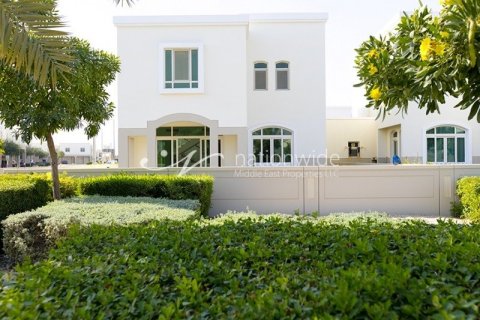 2 bedrooms Townhouse in Al Ghadeer, UAE No. 3290 1