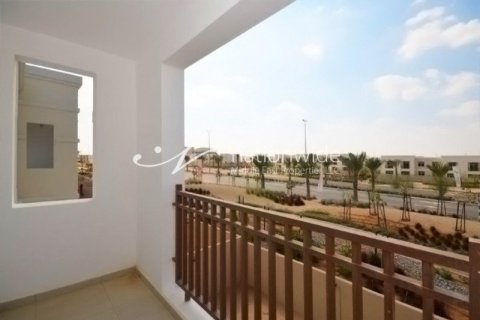 2 bedrooms Townhouse in Al Ghadeer, UAE No. 3290 10