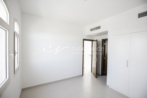 3 bedrooms Villa in Al Ghadeer, UAE No. 3291 6