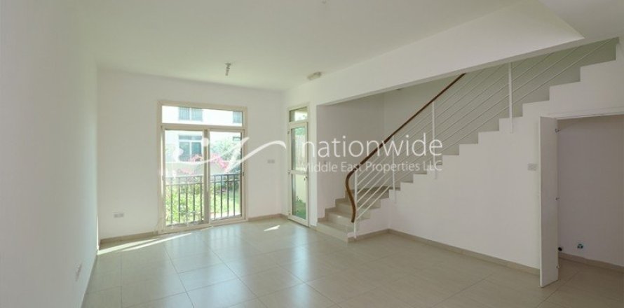 2 bedrooms Townhouse in Al Ghadeer, UAE No. 3293