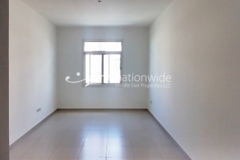 2 bedrooms Apartment in Al Ghadeer, UAE No. 3292 11