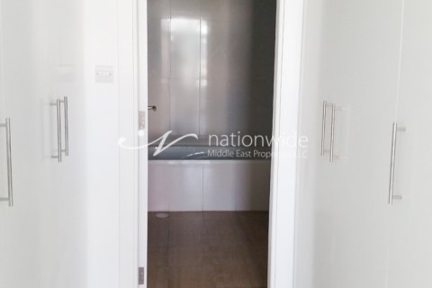 2 bedrooms Apartment in Al Ghadeer, UAE No. 3292 6