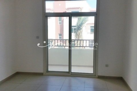 2 bedrooms Apartment in Al Ghadeer, UAE No. 3292 8