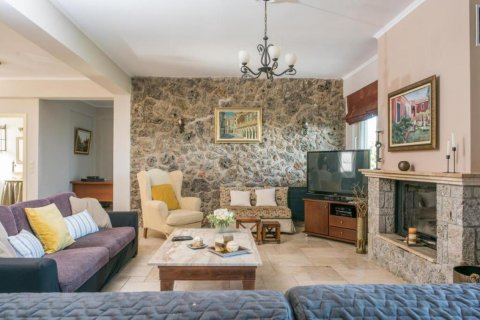 5 bedrooms Villa in Corfu, Greece No. 74772 9