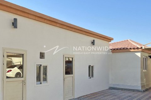 6 bedrooms Villa in Mohamed Bin Zayed City, UAE No. 4438 10