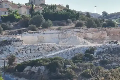 2000m² Land à Agios Tychonas, Cyprus No. 35430 1