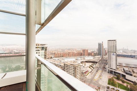 3 dormitorios Apartment en Barcelona, Spain No. 25201 6