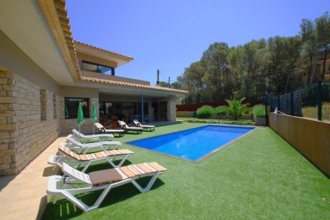 4 dormitorios House en Begur, Spain No. 25269 4