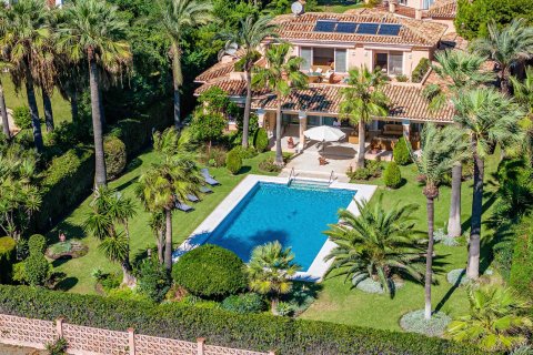 9 dormitorios House en Estepona, Spain No. 27719 10