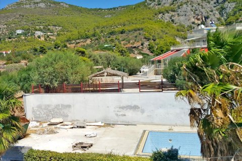 4 bedrooms Villa in Loutraki, Greece No. 59450 7