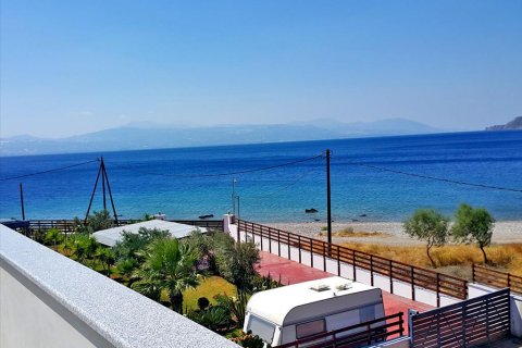 4 bedrooms Villa in Loutraki, Greece No. 59450 8