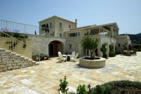 5 bedrooms Villa in Central Macedonia, Greece No. 48800 13