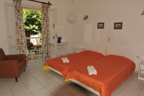 4 bedrooms House in Corfu, Greece No. 57729 11