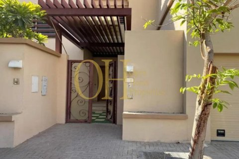 5 dormitorios Villa en Al Raha Golf Gardens, UAE No. 45282 2