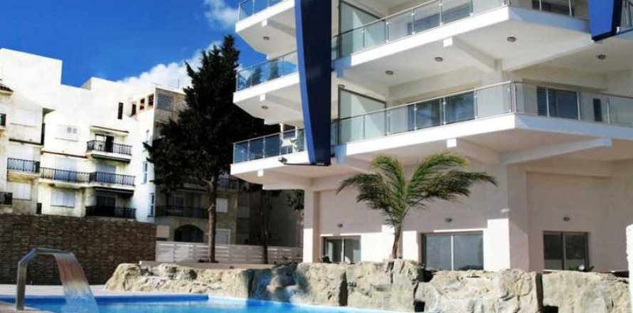 2 bedrooms Apartment in Limassol, Cyprus No. 70146