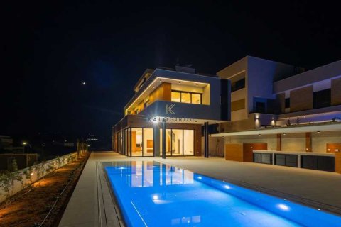 5 bedrooms House in Agios Tychonas, Cyprus No. 76216 3