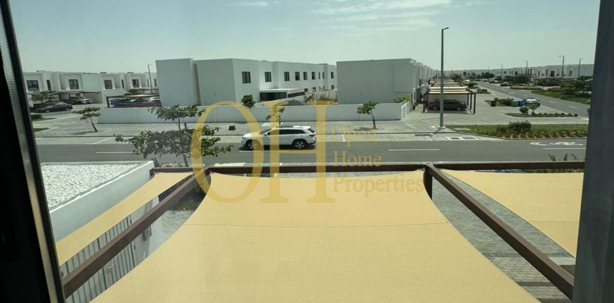 2 bedrooms Townhouse in Al Ghadeer 2, UAE No. 44212