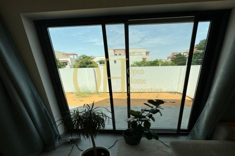 2 bedrooms Townhouse in Al Ghadeer 2, UAE No. 44212 4