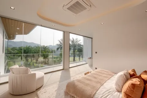 5 bedrooms Villa in Phuket, Thailand No. 3104 13