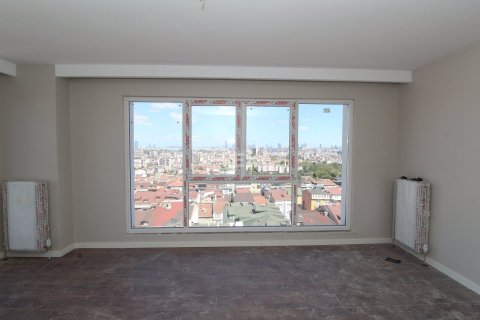 2+1 Apartment en Istanbul, Turkey No. 15130 15