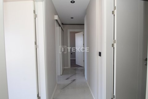 2+1 Apartment in Istanbul, Turkey No. 15130 26