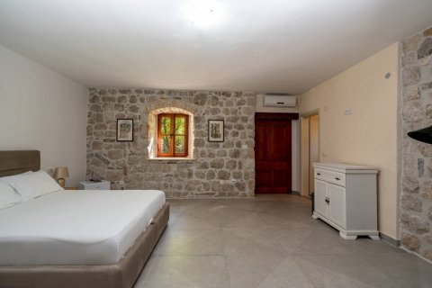 3 chambres House à Kotor, Montenegro No. 67031 21